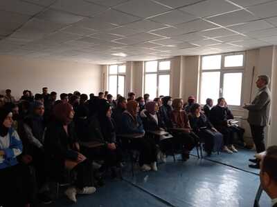 Dekan Yardımcılarımız Kariyer Günleri Programı Çerçevesinde Kumçatı Anadolu İmam Hatip Lisesinde Öğrencilerle Bir araya Geldi