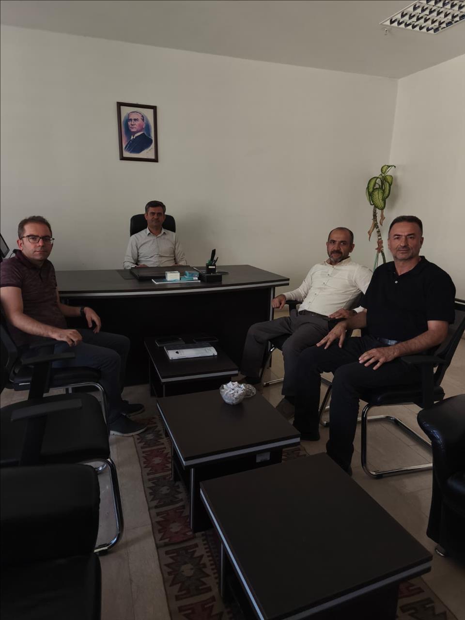 fakultemizde-dekan-yardimciligi-gorev-degisimi