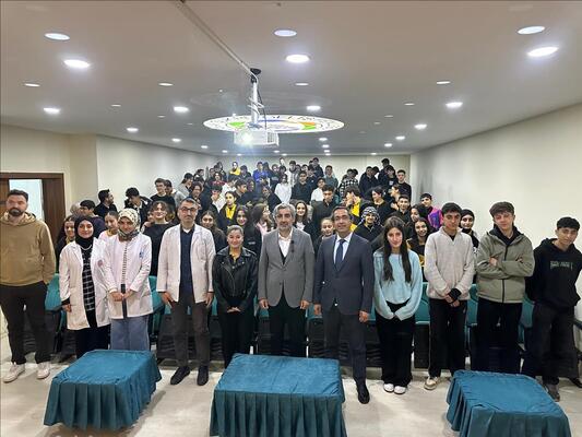 doc-dr-ahmet-ozdemir-hocamiz-sukru-gelis-fen-lisesi-ogrencileriyle-ramazan-etkinlikleri-cercevesi