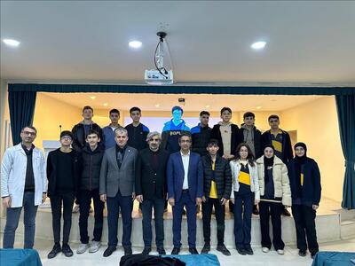 Doç Dr Ahmet Özdemir, Şırnak Şükrü Geliş Fen Lisesinde Değerlerimizden Sevgi ve Saygı konulu bir konferans verdi.