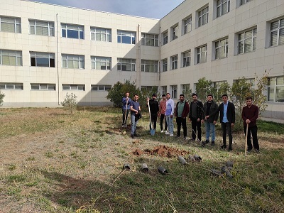 Fakültemizde Ağaç Dikme Etkinliği