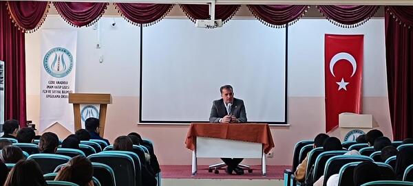 ogretim-uyemiz-prof-dr-nurullah-agitoglu-cizre-aihlde-ogrencilerle-bir-araya-geldi