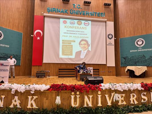 sirnak-universitesi-ilahiyat-fakultesi-hadis-alanindaki-onemli-akademisyenlerden-prof-dr-halis-ayd